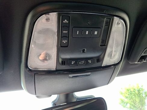 Used 2024 Dodge Durango GT AWD/4WD image 25
