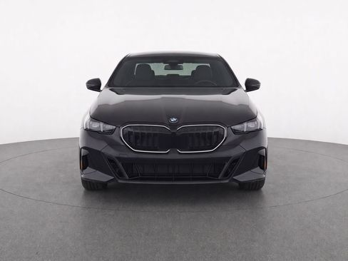 Certified 2024 BMW 540i xDrive w/ Premium Package AWD/4WD image 36
