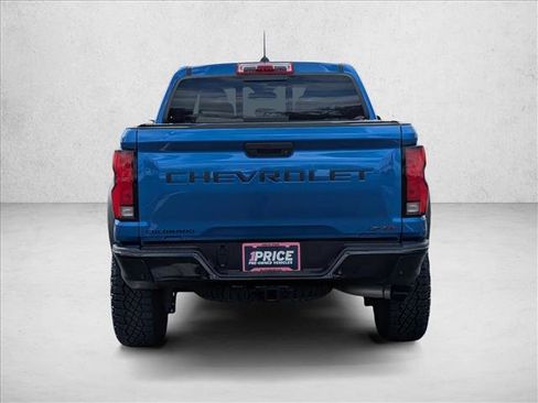 Used 2024 Chevrolet Colorado ZR2 w/ Technology Package AWD/4WD image 7