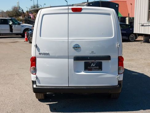 Used 2018 Nissan NV200 S image 14