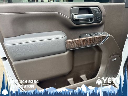 Used 2022 GMC Sierra 2500 Denali w/ Denali Ultimate Package image 30