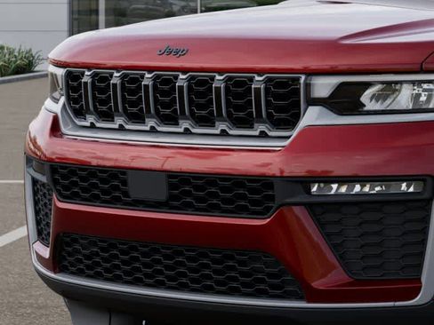 New 2026 Jeep Grand Cherokee Limited w/ Limited Altitude Package AWD/4WD image 11