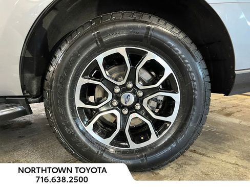 Used 2023 Ford Expedition XLT image 33