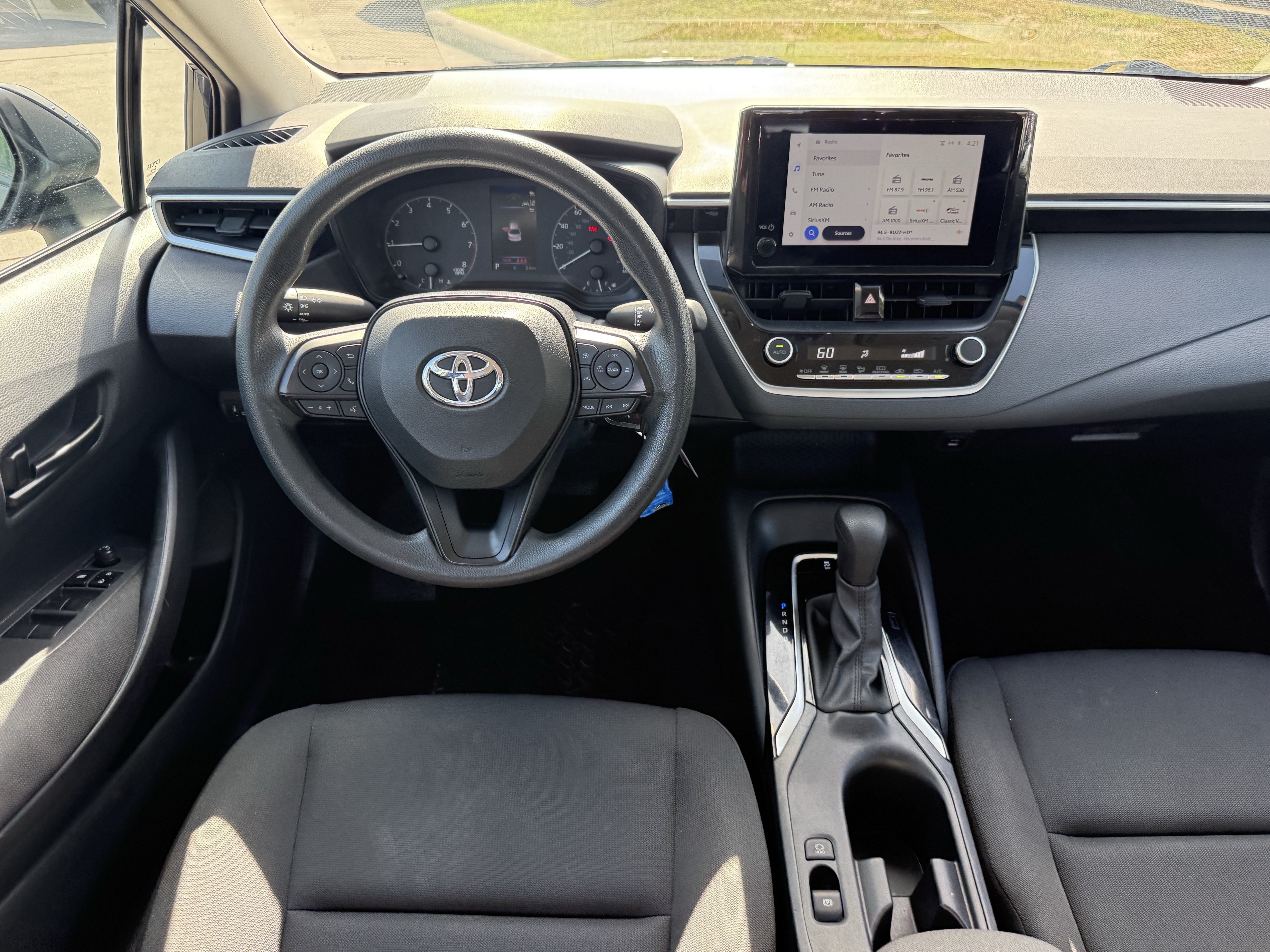 Used 2024 Toyota Corolla LE FWD image 14