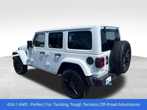 Used 2024 Jeep Wrangler Unlimited Sahara AWD/4WD image 3