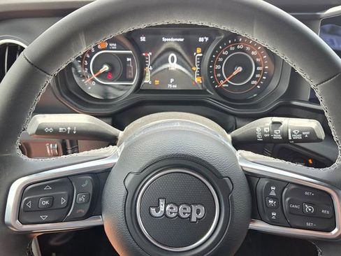 New 2026 Jeep Wrangler Sahara AWD/4WD image 25