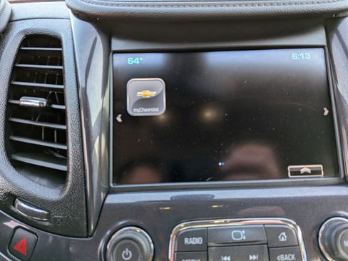 Used 2018 Chevrolet Impala LT FWD image 50