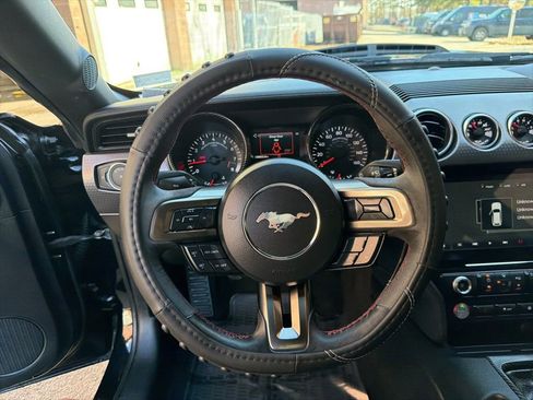 Used 2018 Ford Mustang GT w/ GT Performance Package image 17