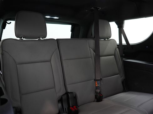 Used 2025 GMC Yukon XL Elevation w/ Technology Package AWD/4WD image 13