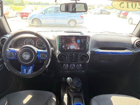 Used 2015 Jeep Wrangler Unlimited Sport w/ Quick Order Package 23S AWD/4WD image 21