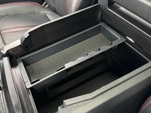 Used 2023 Ford Expedition Limited image 30