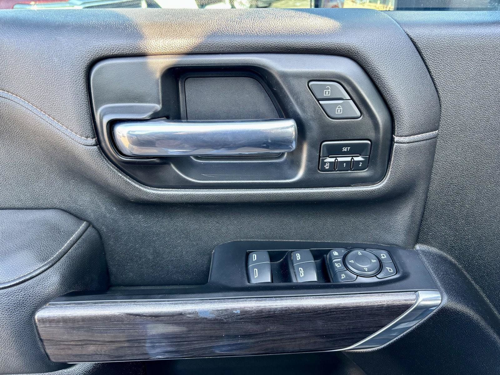 Used 2022 Chevrolet Silverado 2500 LTZ w/ LTZ Texas Edition AWD/4WD image 23