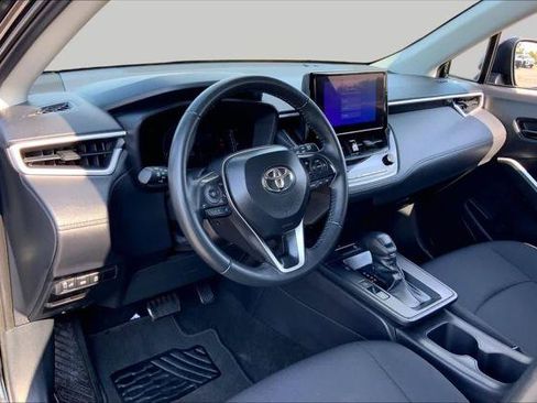 Certified 2026 Toyota Corolla Cross LE FWD image 17