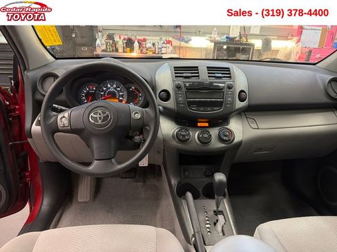 Used 2011 Toyota RAV4 4WD image 13