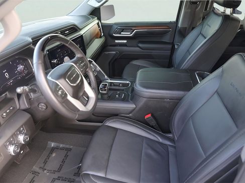 Used 2024 GMC Sierra 1500 Denali image 12