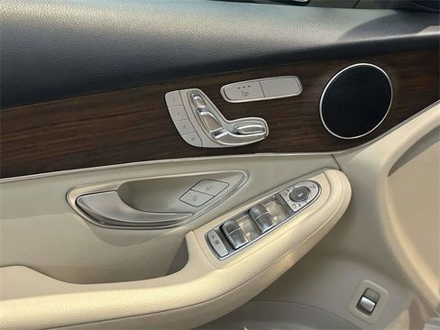 Certified 2022 Mercedes-Benz GLC 300 4MATIC image 10