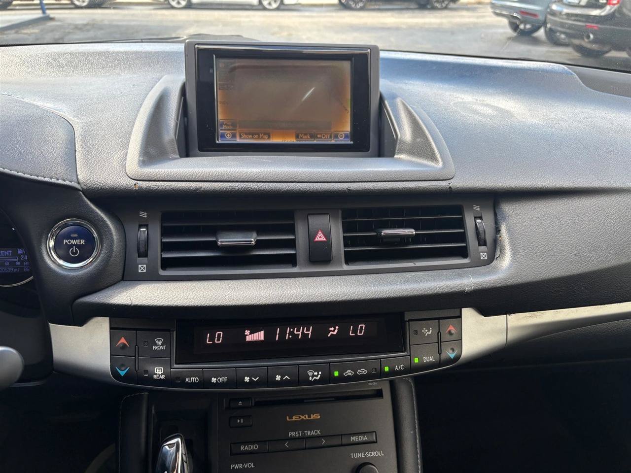 Used 2013 Lexus CT 200h w/ Premium Pkg w/Navigation FWD image 16