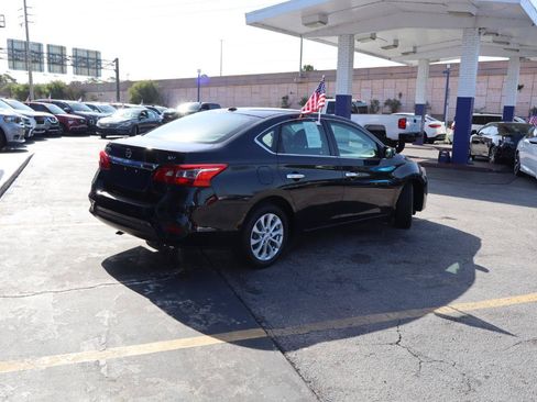 Used 2019 Nissan Sentra SV FWD image 4