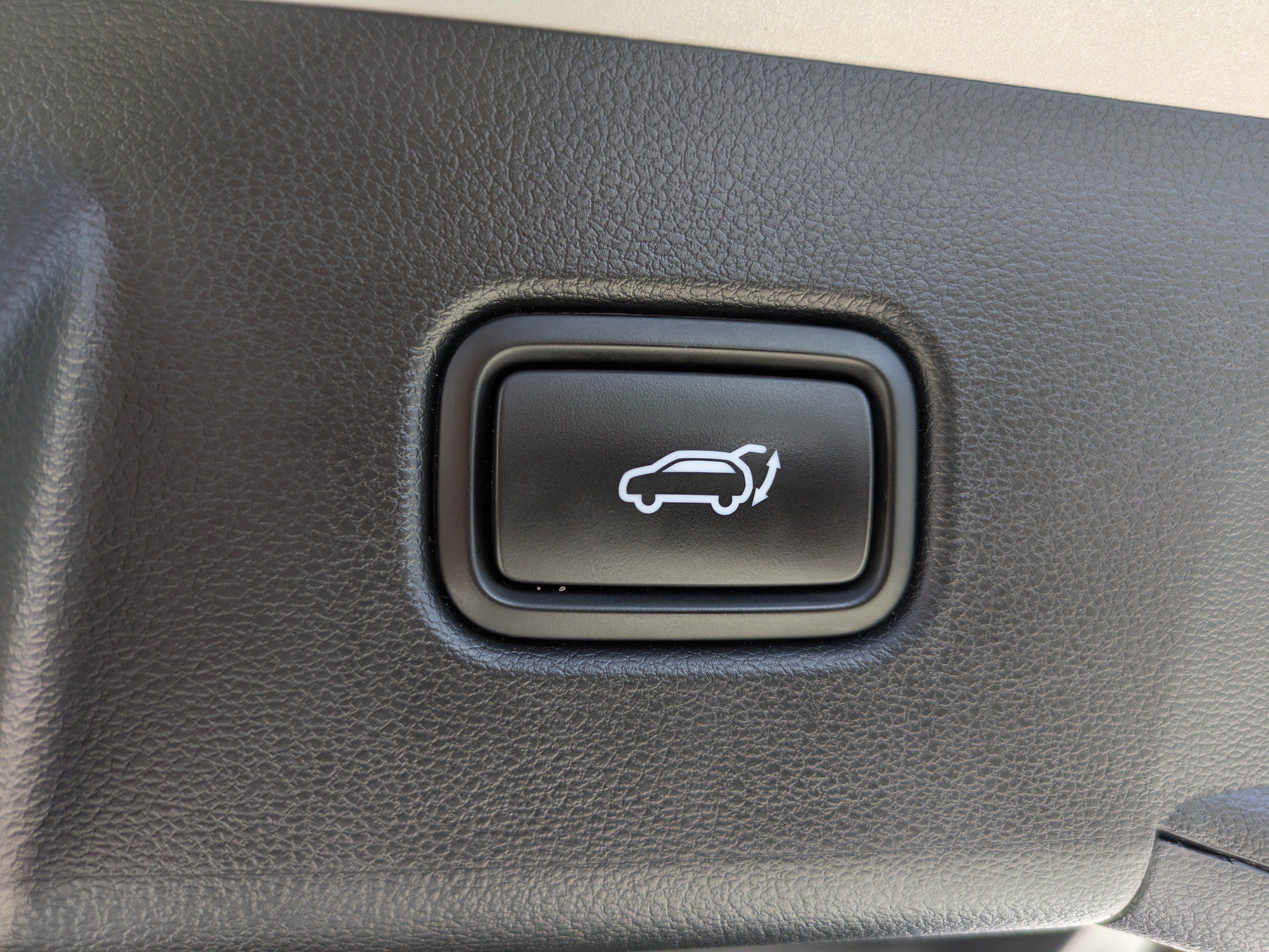 Certified 2024 Hyundai Tucson SEL w/ Convenience Package FWD image 12