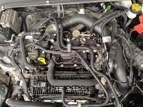 Used 2020 Ford Fusion SE image 30