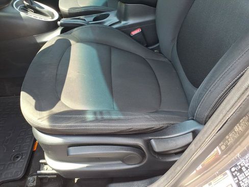 Used 2016 Kia Soul w/ Convenience Package FWD image 24