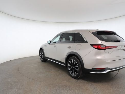 Used 2024 MAZDA CX-90 Plug-In Hybrid w/ Premium Pkg image 11