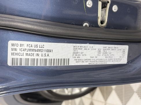 Used 2021 Jeep Cherokee Latitude Lux w/ Comfort/Convenience Group image 9