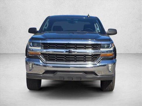 Used 2018 Chevrolet Silverado 1500 LT w/ All Star Edition image 2