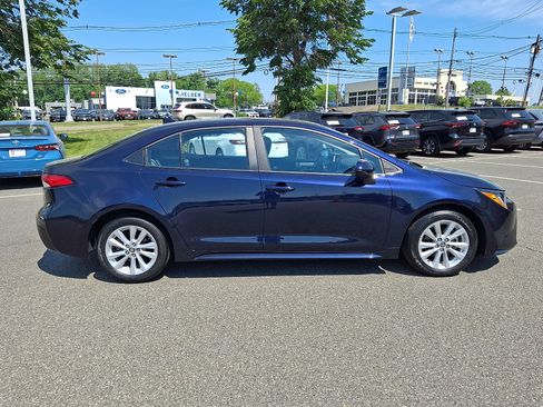 Certified 2023 Toyota Corolla LE w/ LE Premium Package FWD image 7
