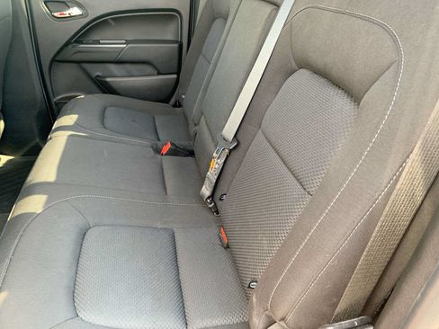 Used 2022 Chevrolet Colorado LT w/ LT Convenience Package AWD/4WD image 21