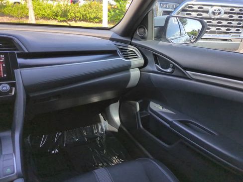 Used 2021 Honda Civic Sport image 16
