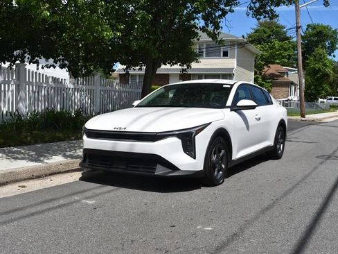 Used 2025 Kia K4 FWD image 3
