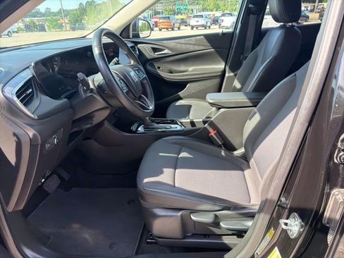 Used 2025 Buick Encore GX Preferred FWD image 9
