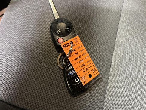Used 2017 Ford Escape SE w/ Equipment Group 201A AWD/4WD image 29