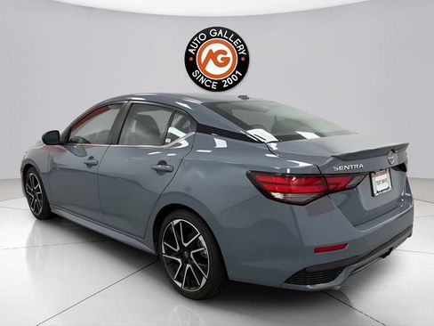 Used 2025 Nissan Sentra SR w/ SR Premium Package FWD image 6