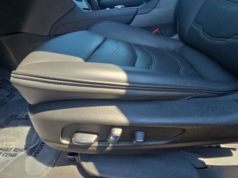 Used 2025 Cadillac XT6 Premium Luxury w/ Platinum Package AWD/4WD image 34