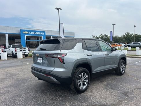 New 2026 Chevrolet Equinox LT w/ Convenience Package II image 3