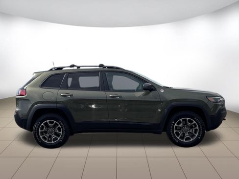 Used 2021 Jeep Cherokee Trailhawk w/ Technology Group AWD/4WD image 9