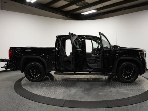 New 2026 GMC Sierra 1500 Elevation w/ Elevation Premium Package image 9
