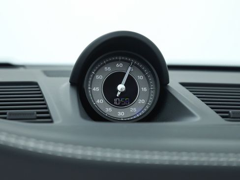 Used 2025 Porsche 911 Turbo S AWD/4WD image 34