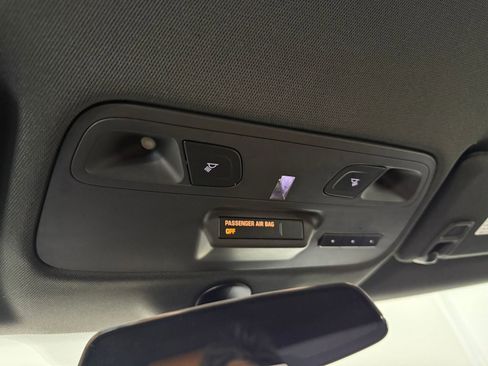 Used 2016 Chevrolet Camaro SS image 21