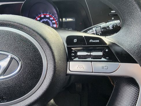 Used 2021 Hyundai Elantra SEL image 29