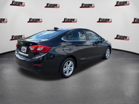 Used 2018 Chevrolet Cruze LT FWD image 5