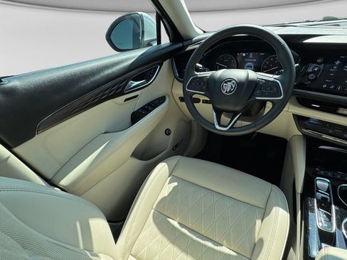 Used 2023 Buick Envision Avenir AWD/4WD image 21