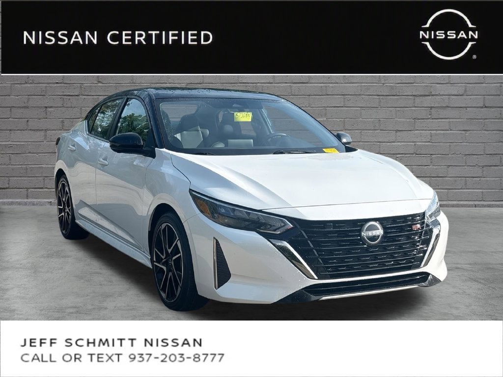 Certified 2025 Nissan Sentra SR w/ SR Premium Package FWD image 1