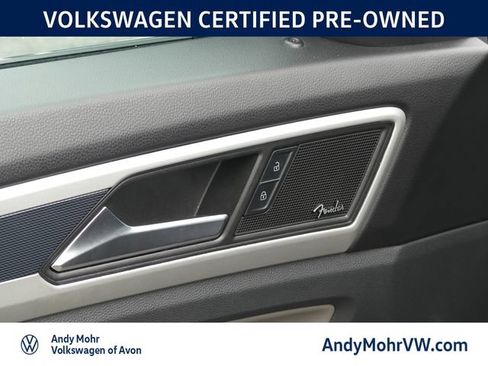 Certified 2023 Volkswagen Atlas Cross Sport SEL Premium R-Line AWD/4WD image 19