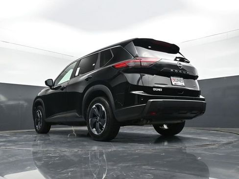 Used 2025 Nissan Rogue SV AWD/4WD image 48