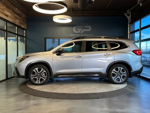 Used 2024 Subaru Ascent Touring AWD/4WD image 6
