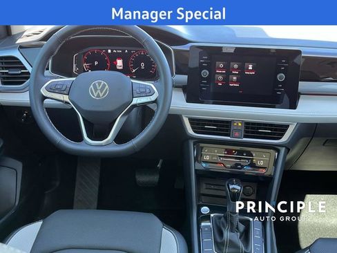 New 2025 Volkswagen Taos SEL AWD/4WD image 19