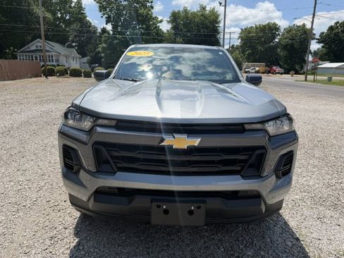 Used 2025 Chevrolet Colorado LT w/ Advanced Trailering Package AWD/4WD image 8